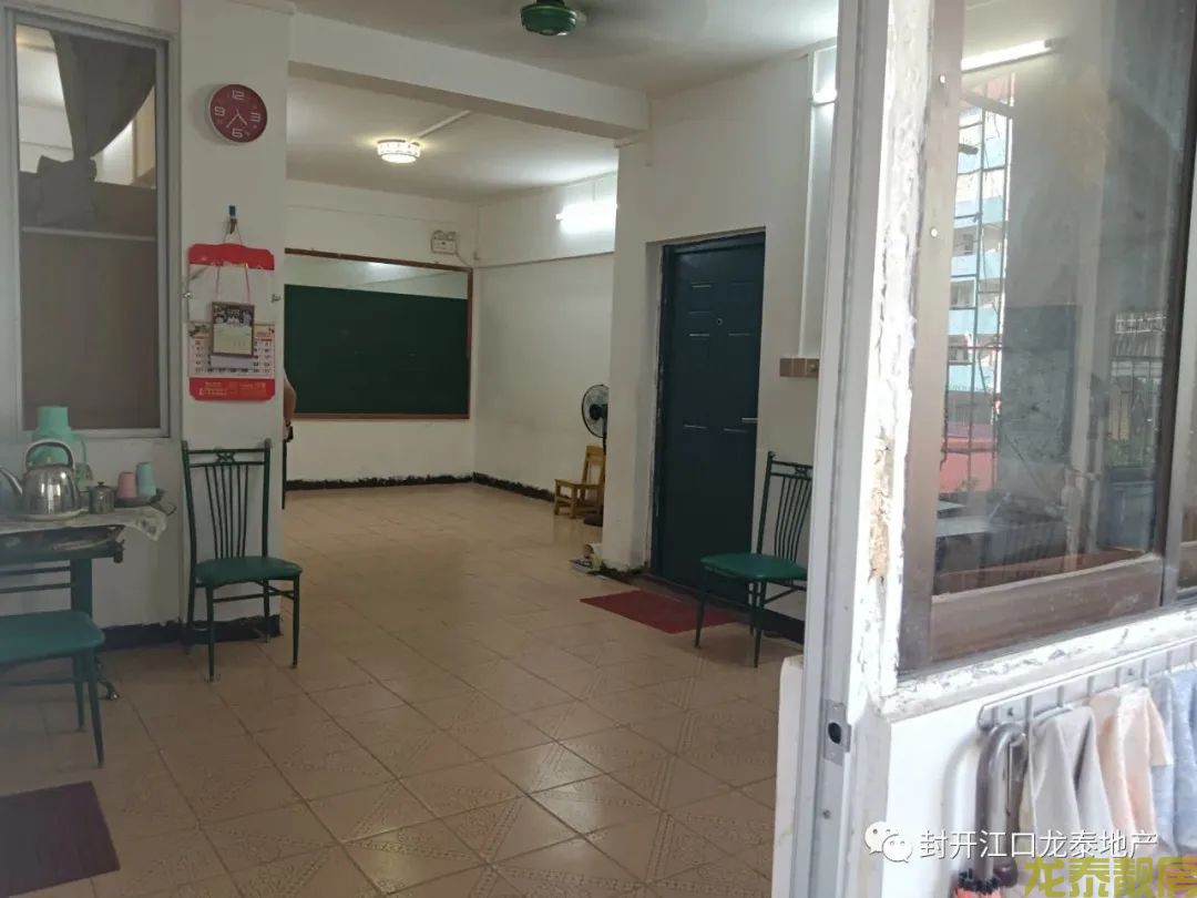 老城区江口步行街3楼 三房户型 