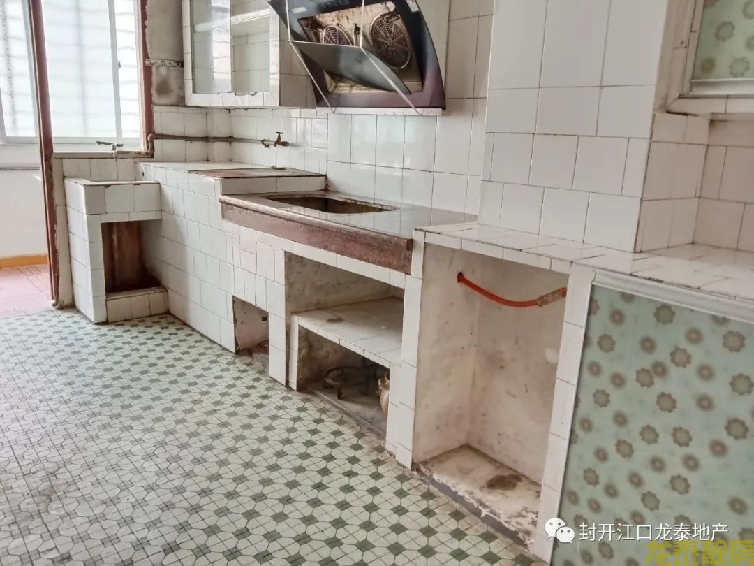 老城区江口中市场附近  步梯中层 采光靓仔