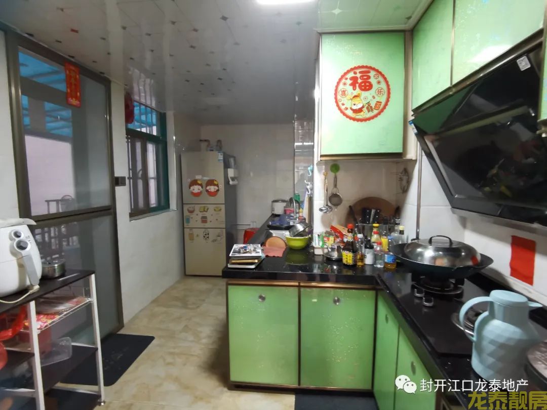 龙泉居3+1户型 送60方露台