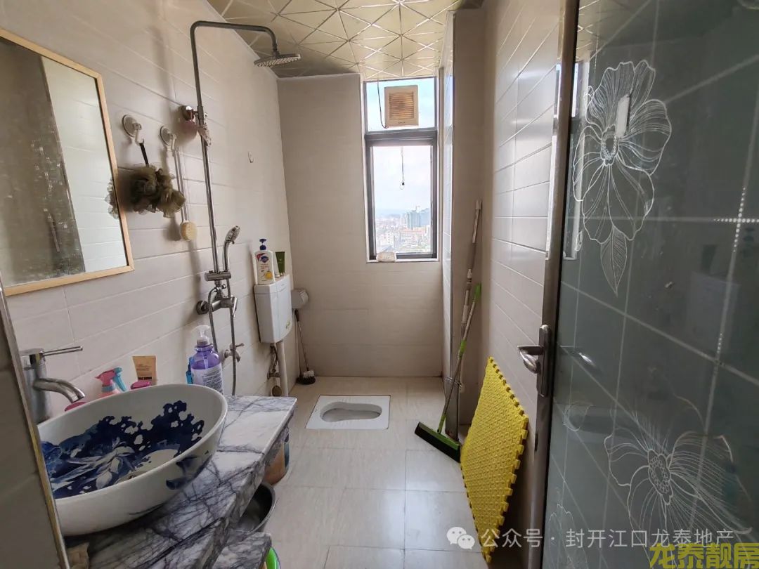 出售！香槟一号精装中高层