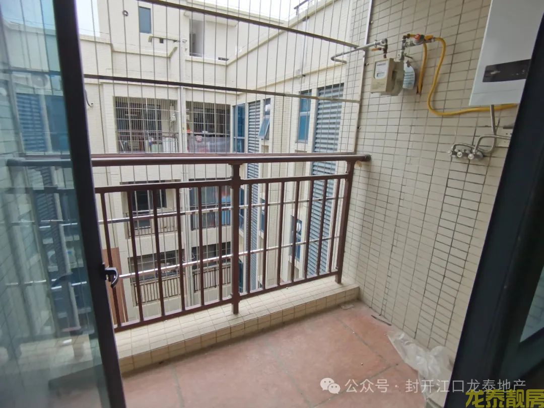 东丽新城  精装3房 全新未入住