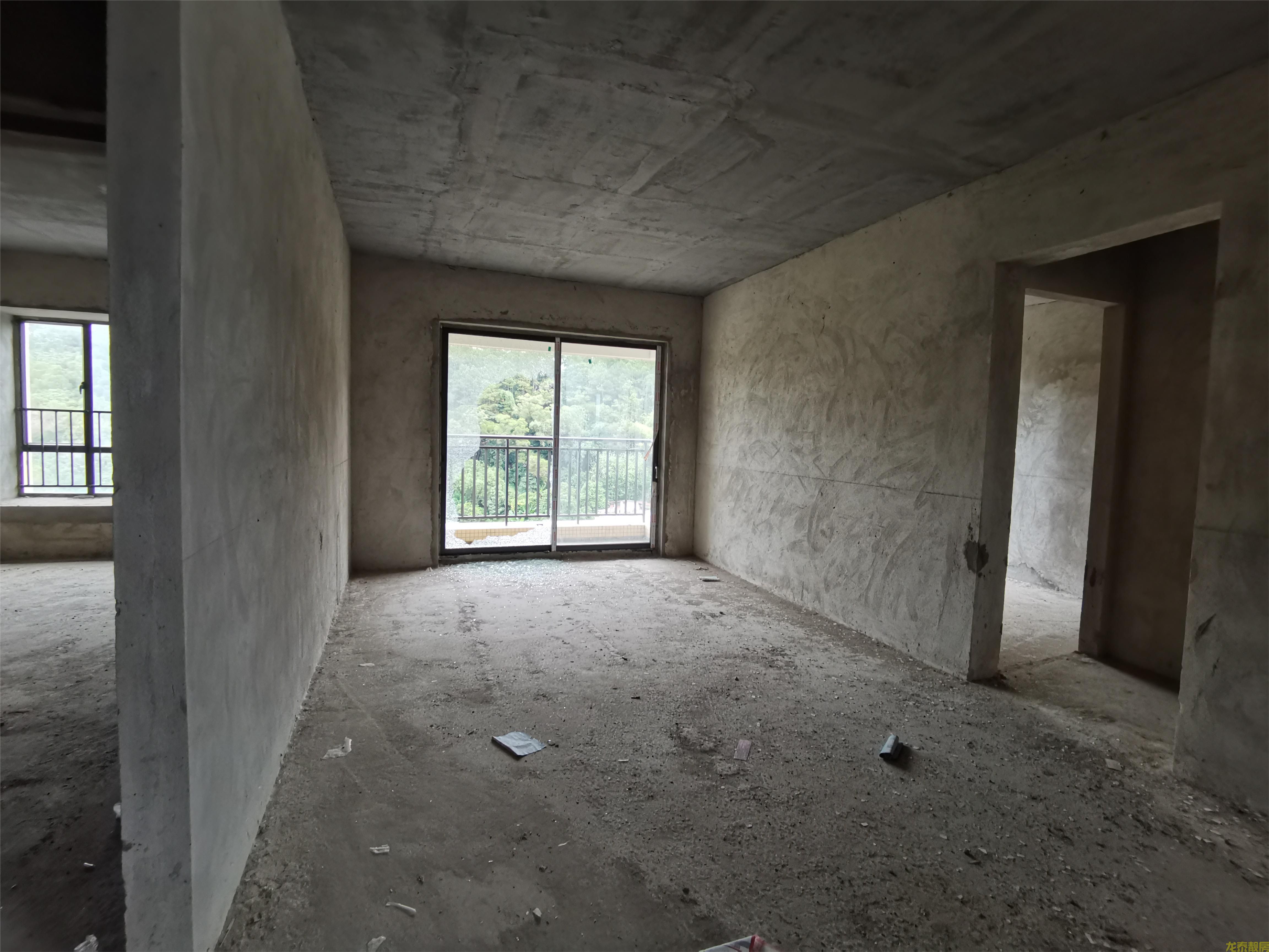 西堤领秀电梯中高层