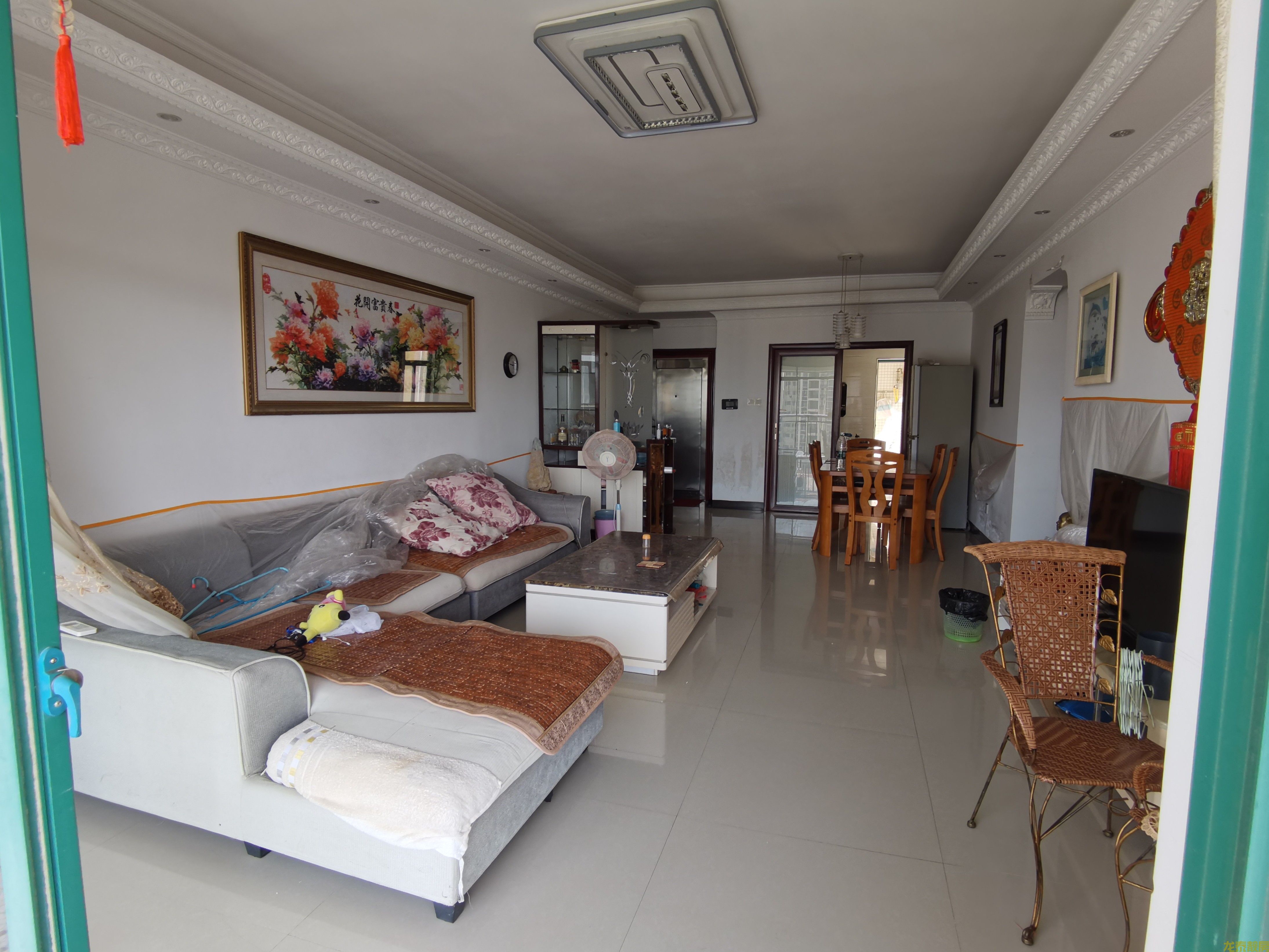 龙泉居电梯靓层南向