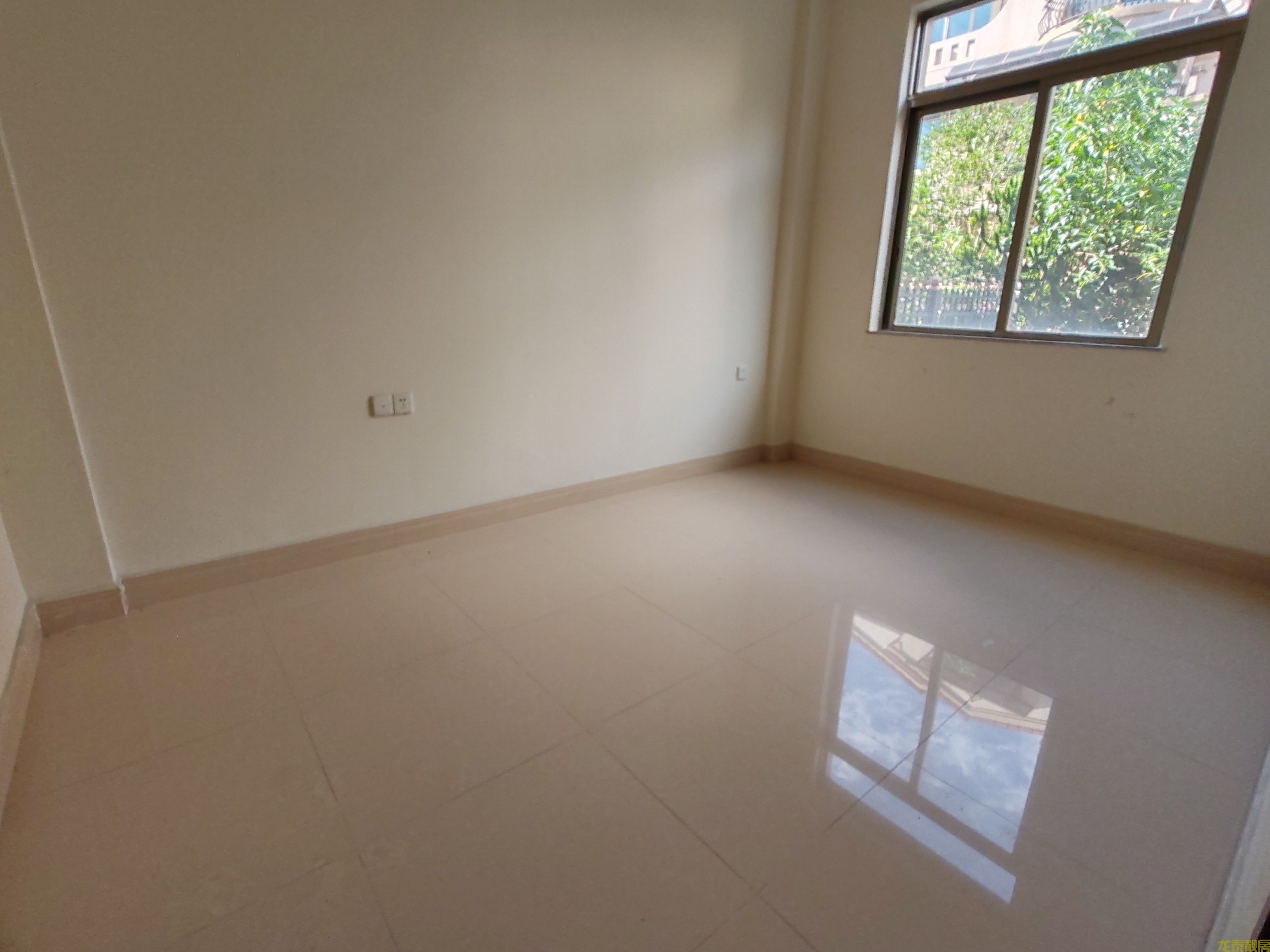 碧桂园别墅200多平精装未入住过