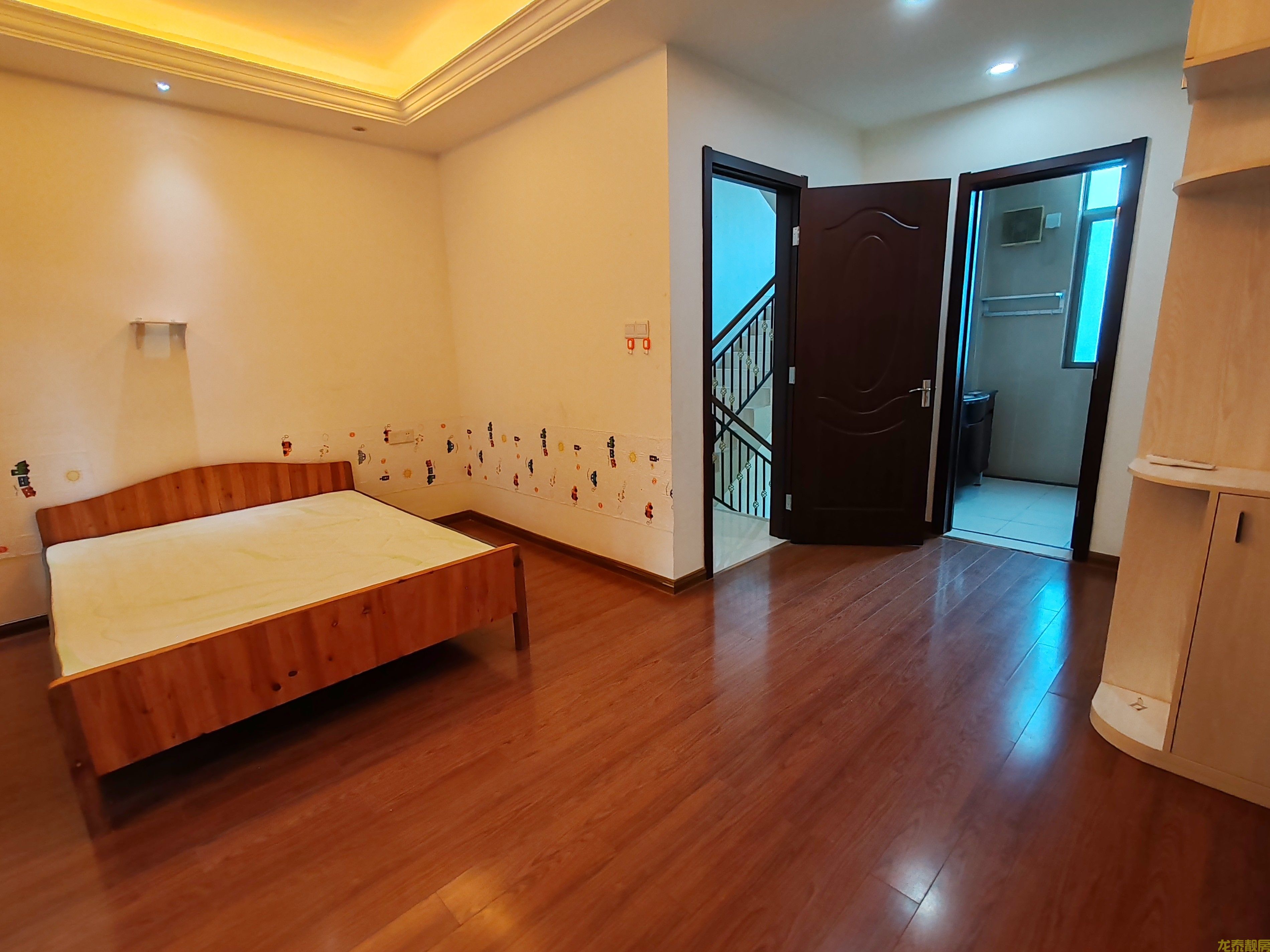 碧桂园五房送三面花园大别墅