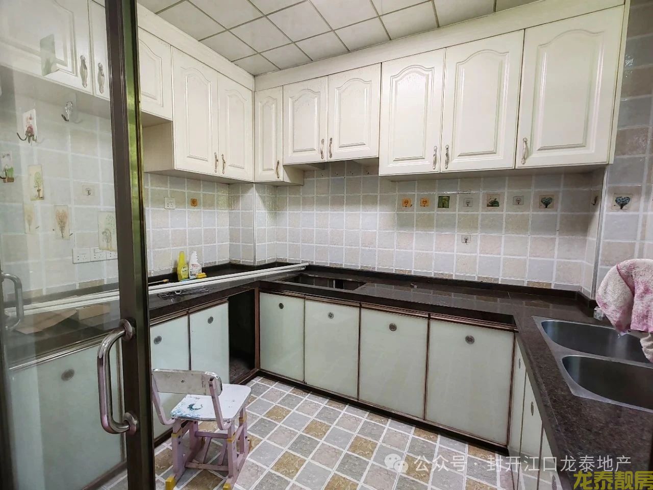 山水雅苑首层南北对流大户型单价3200元