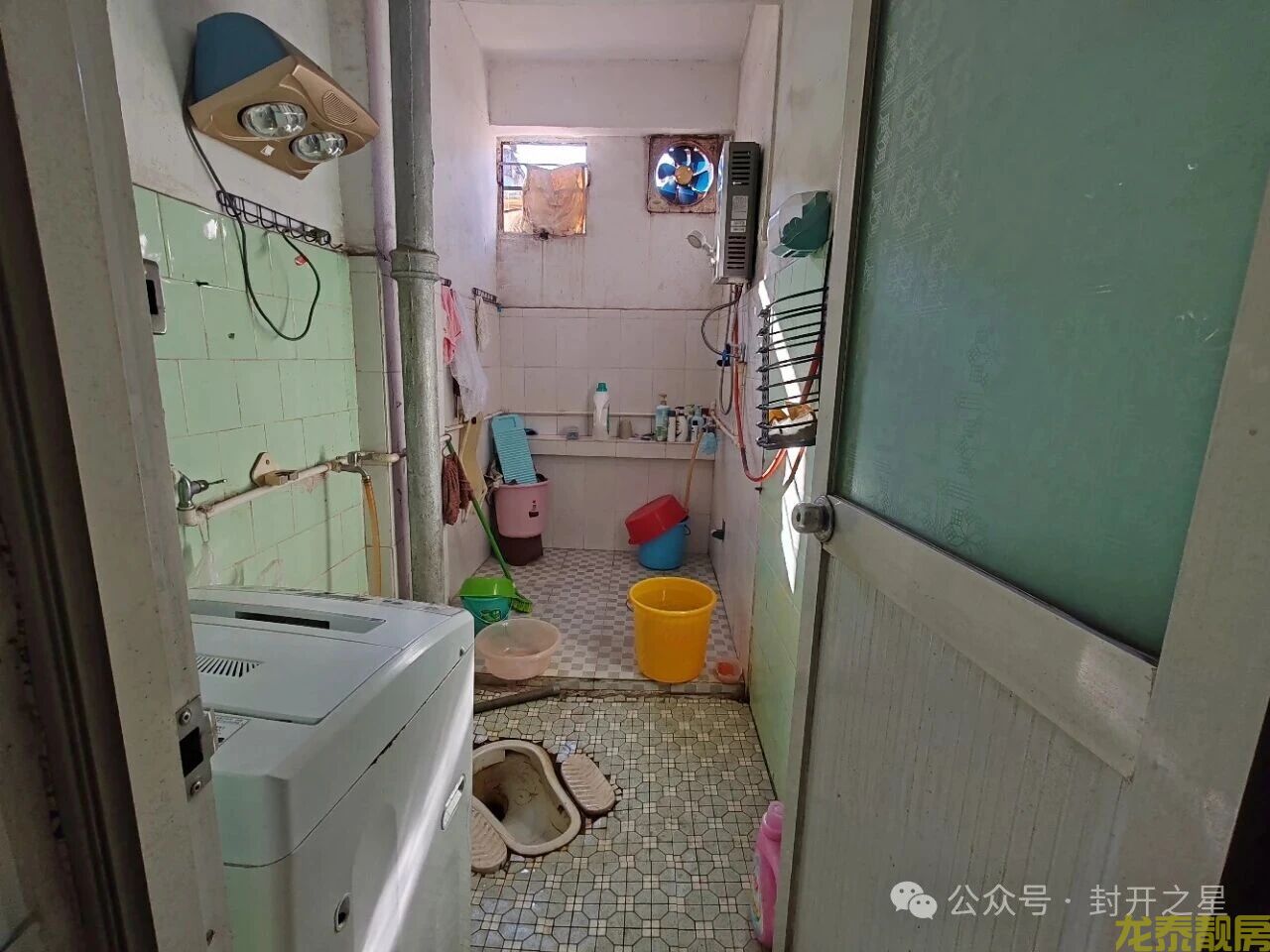 老城区东堤步梯5楼江景三房售16万