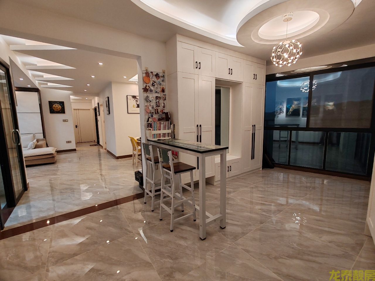 星河国际大户型4房设计，空间布局灵活